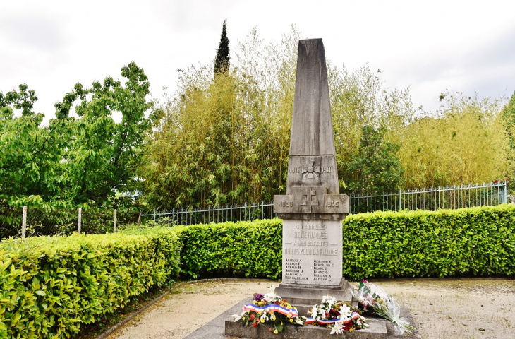 Monument-aux-Morts - Meyrannes