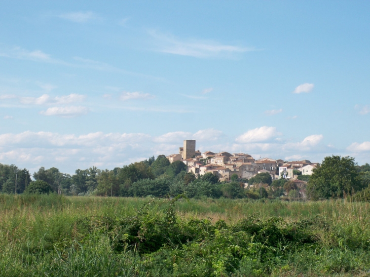 Moussac village vu de la route