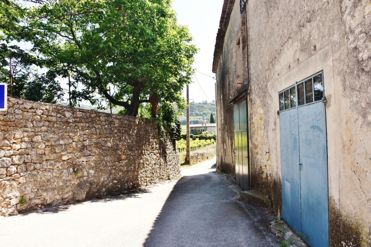 La Commune - Saint-Laurent-de-Carnols
