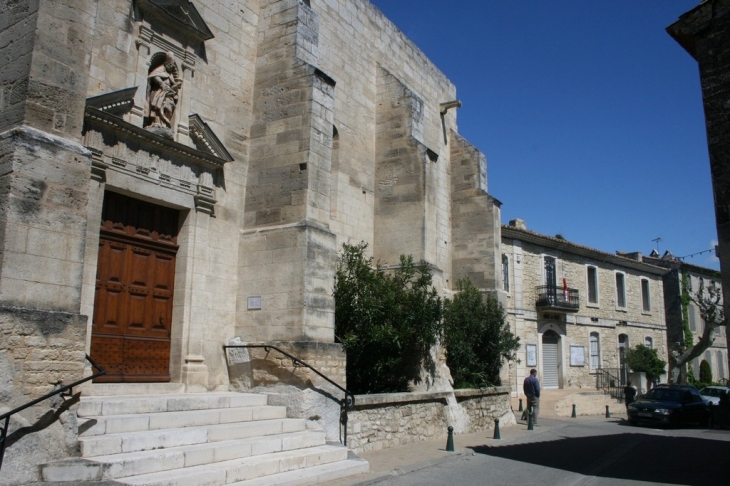 L'église et le mairie - Théziers