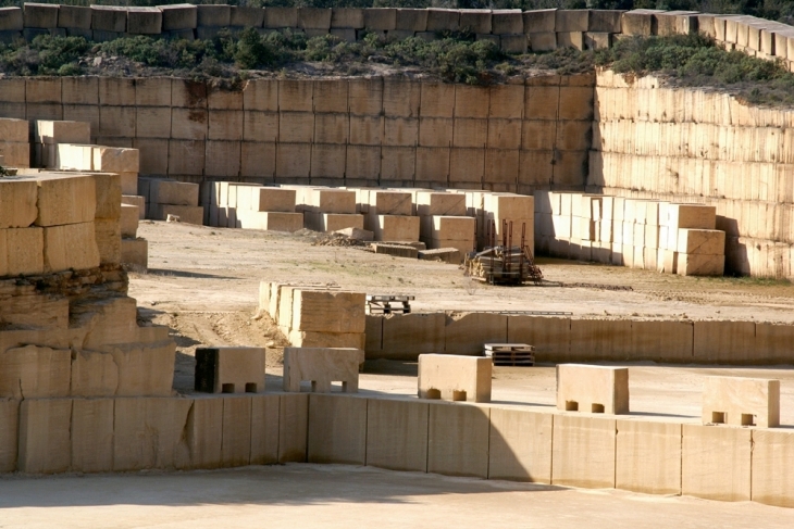 Carrière d'où ont été extraites les pierres du Pont du Gard - Vers-Pont-du-Gard