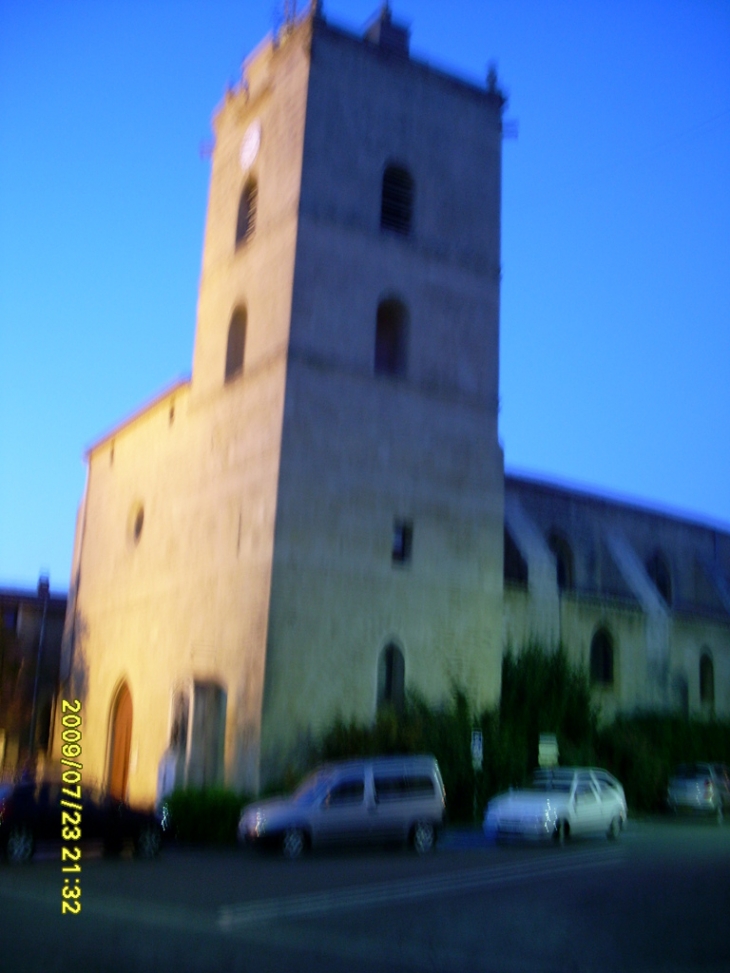 La Place de l'église - Boujan-sur-Libron