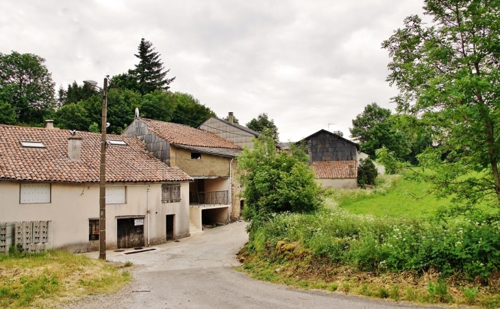 Le Village - Castanet-le-Haut