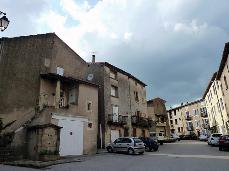 La rue principale - Ceilhes-et-Rocozels