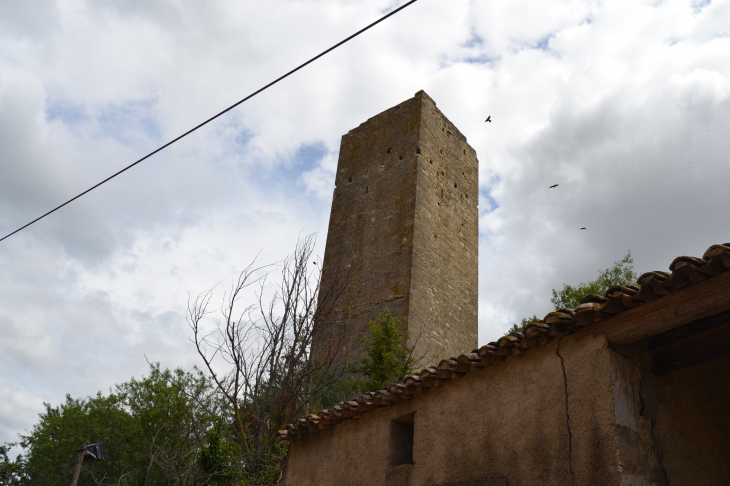 La Tour (vestige d'un Ancien Château ) - Montady