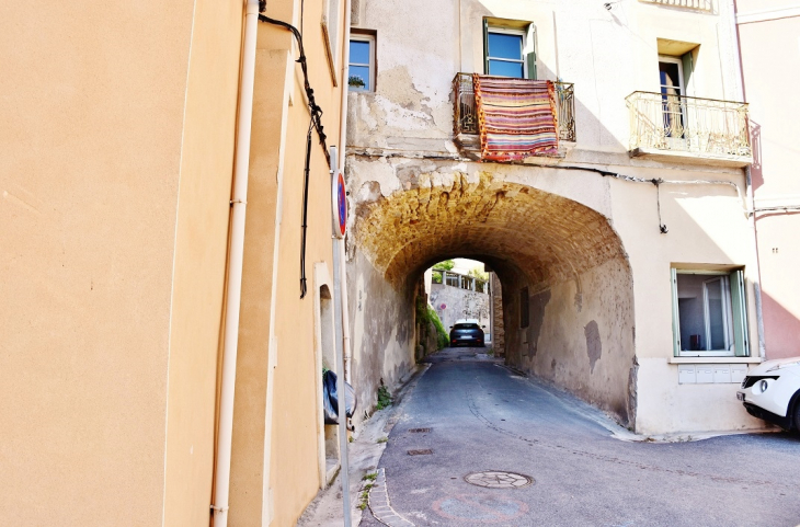 La Commune - Montbazin