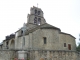 église Saint-Barthélémy à clocher mur et cadran solaire du XIIème siècle