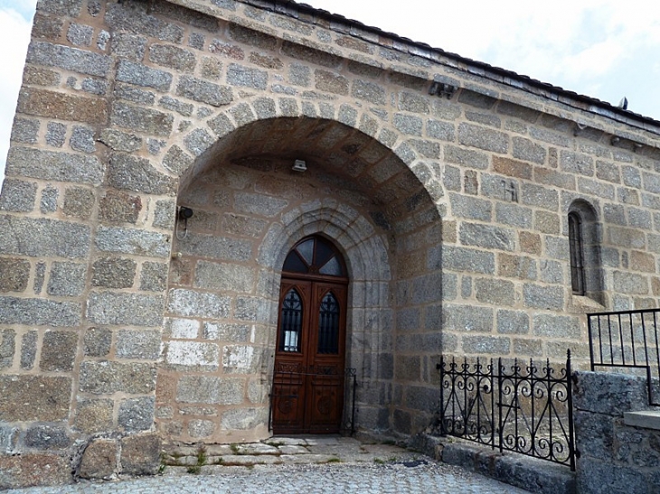 L'entrée de l'église - Brion