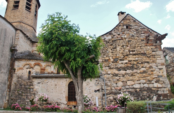 <<<église Saint-Pierre Saint-Paul - Ispagnac