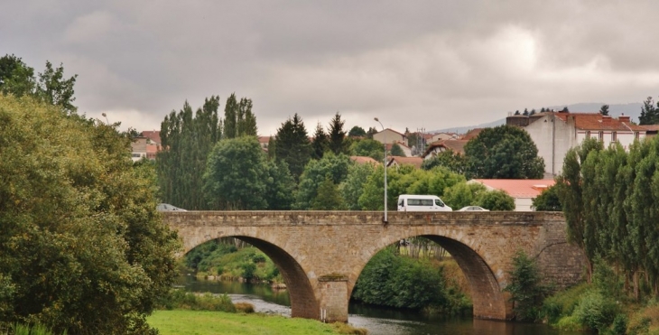 Pont-Vieux sur Le Langouyrou - Langogne
