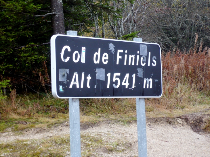 Le Col de Finiels : Alt. 1541m. - Le Bleymard