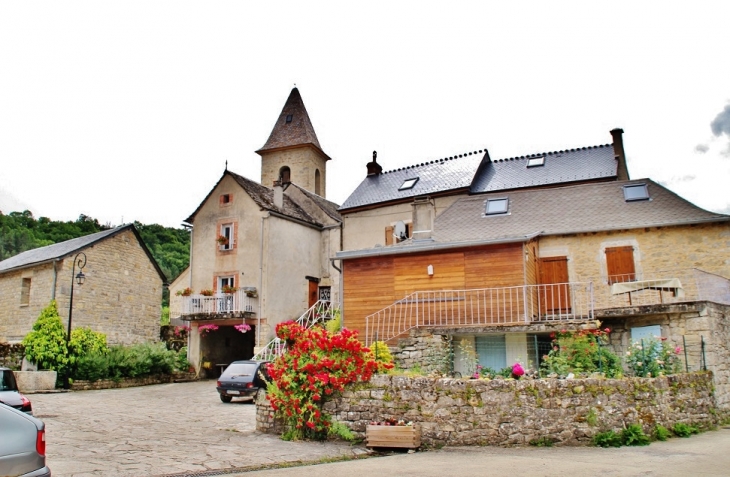 Le Village - Les Salelles