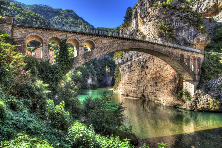 Saint Chély du Tarn - vue 1 - Mas-Saint-Chély