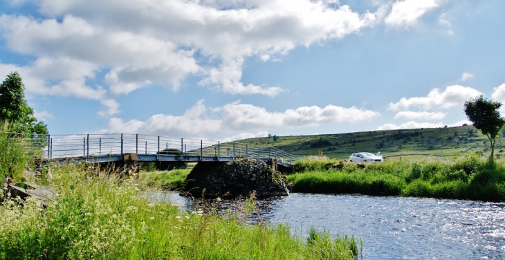 Le Bes - Recoules-d'Aubrac