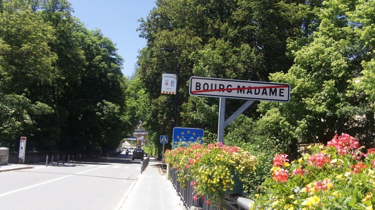 Frontière - Bourg-Madame