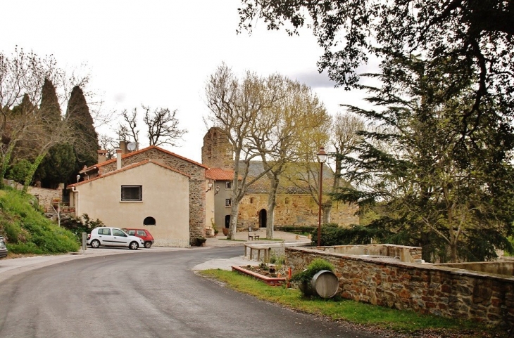 Le Village - Prunet-et-Belpuig