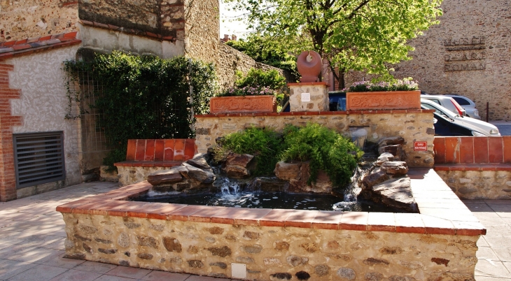 Fontaine de la Mairie - Saint-André