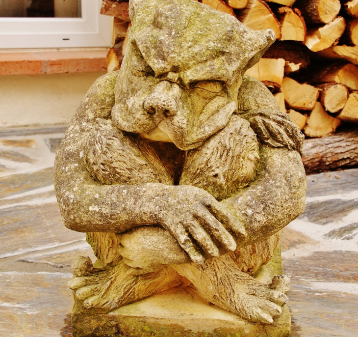 Sculpture - Taulis