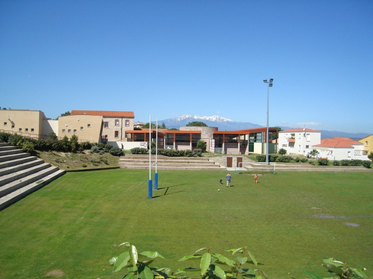 Ecole et salle polyvalente - Villelongue-dels-Monts