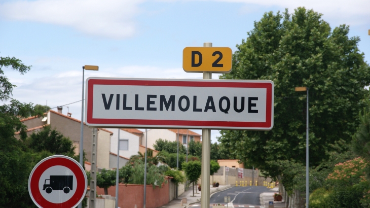  - Villemolaque