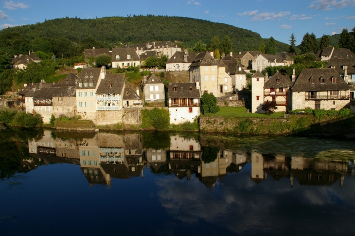 Reflet dans La Dordogne - Argentat