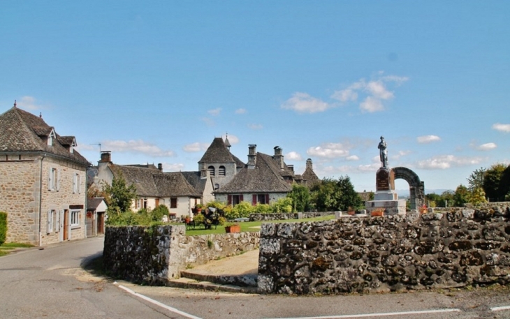 Le Village - Auriac