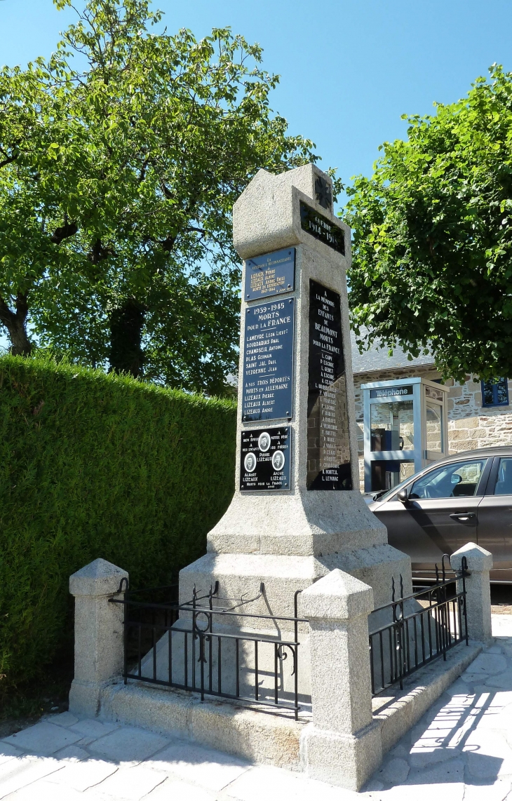 Le Monument aux Morts - Beaumont