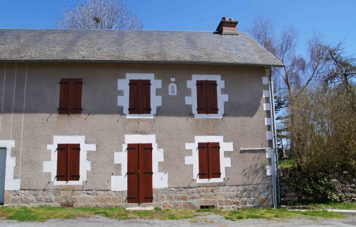 Maison du village. - Bellechassagne