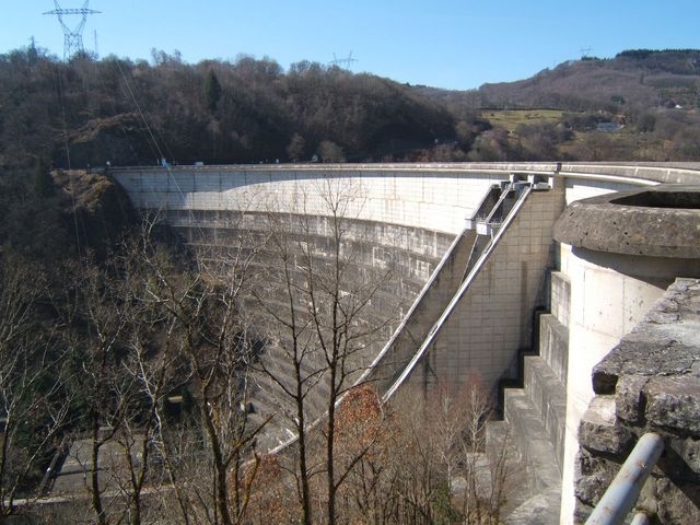 Le barrage - Bort-les-Orgues