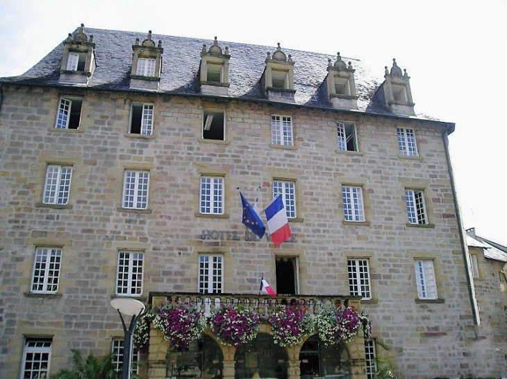 L'hôtel de ville - Brive-la-Gaillarde