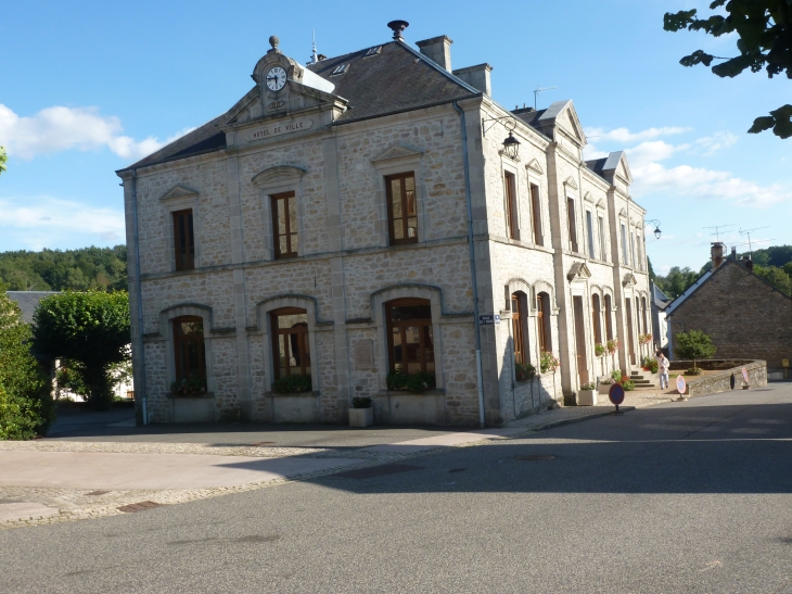 Mairie de Bugeat