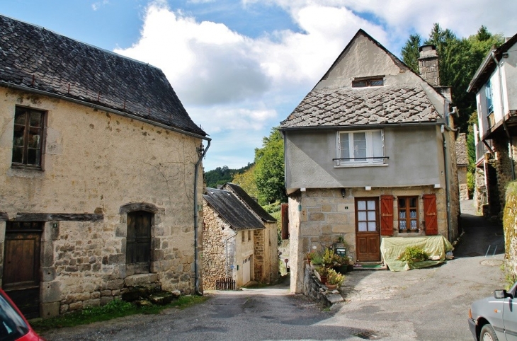 Le Village - La Roche-Canillac