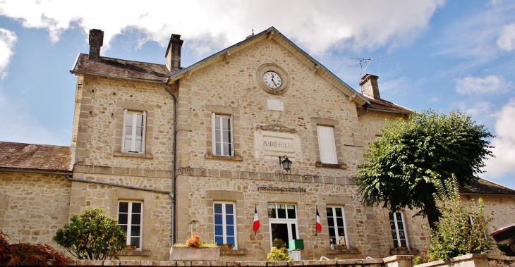 Mairie-école - La Roche-Canillac