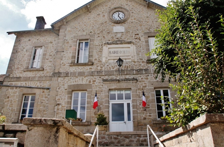 Mairie-école - La Roche-Canillac