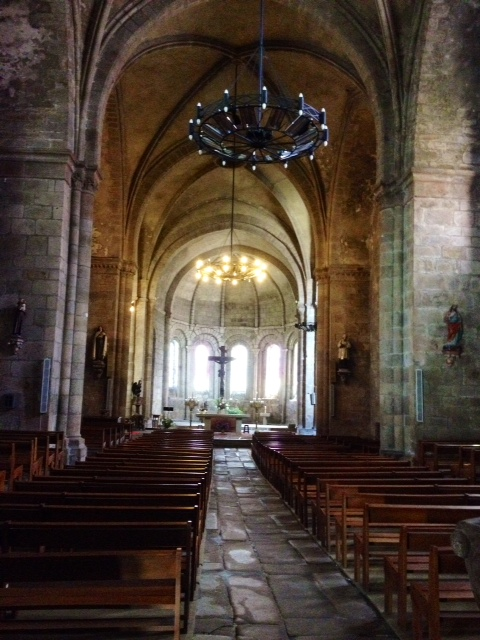 Intérieur de l'église Saint Léger. - Meymac