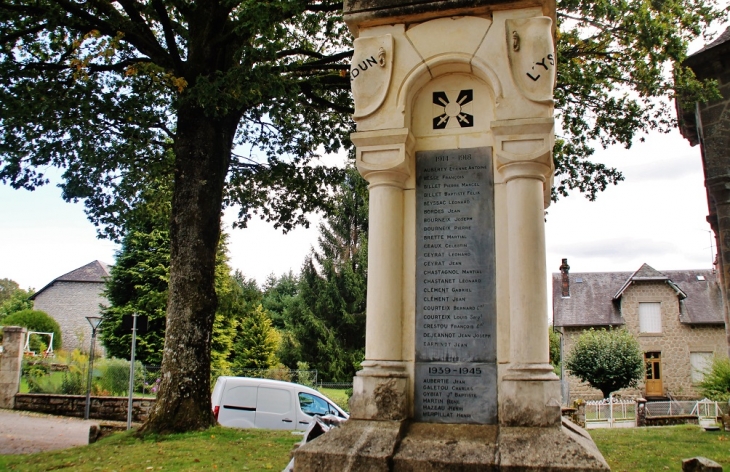 Monument-aux-Morts - Rosiers-d'Égletons