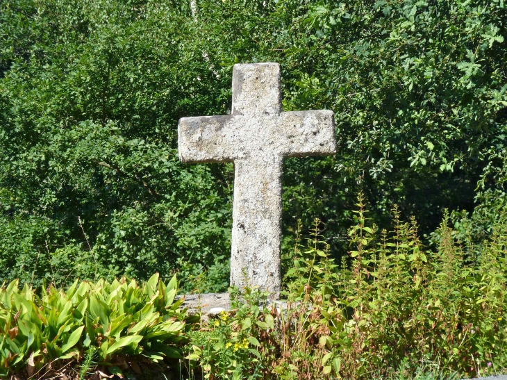 Croix de chemin. - Saint-Augustin