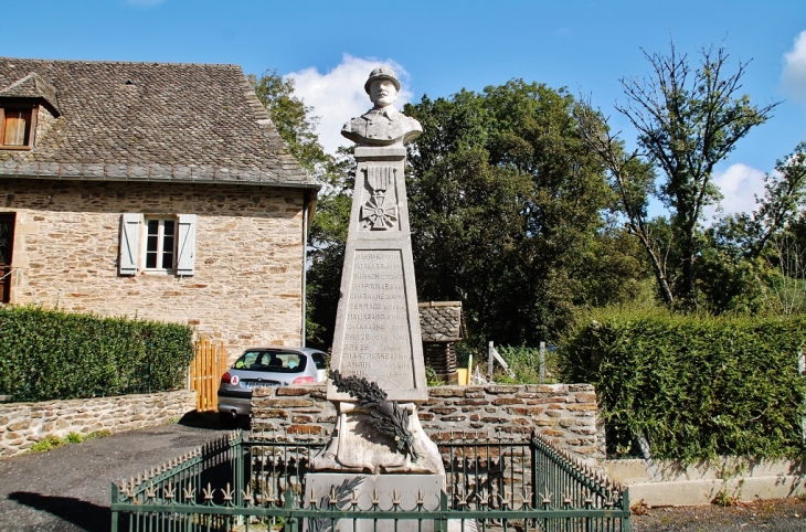Monument-aux-Morts - Saint-Merd-de-Lapleau