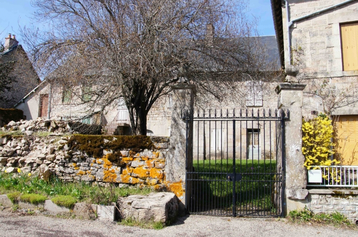 Maison du village. - Saint-Merd-les-Oussines