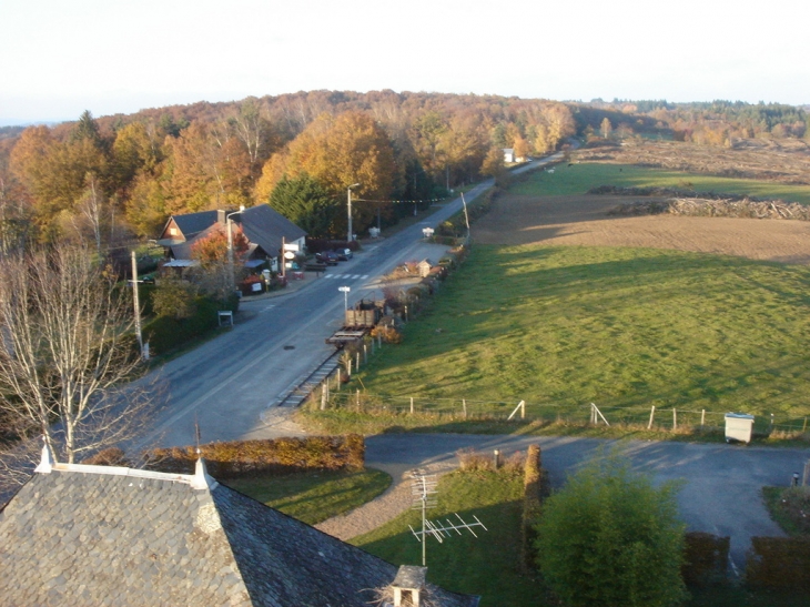 Bourg - Saint-Pantaléon-de-Lapleau