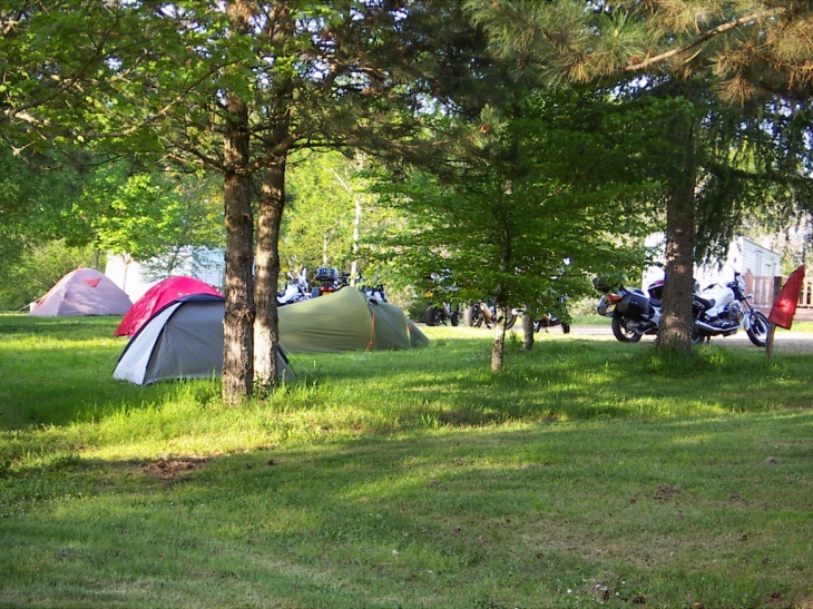 Camping - Saint-Pantaléon-de-Lapleau