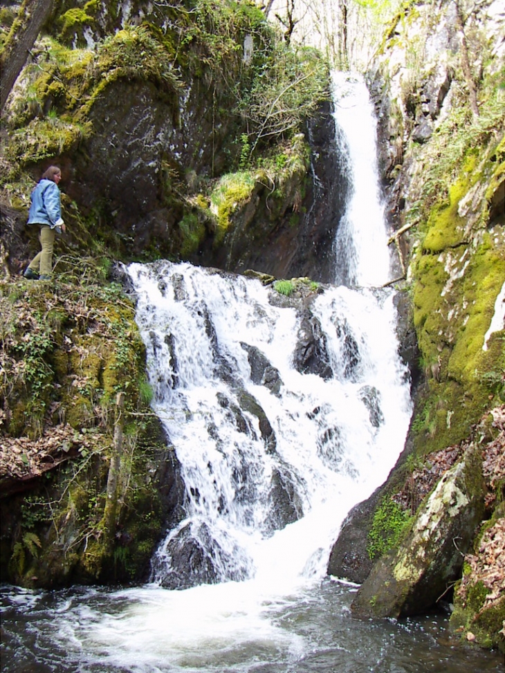 Cascade de Neyrat - Saint-Pantaléon-de-Lapleau