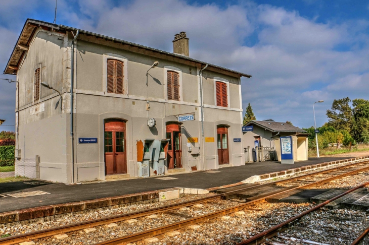 La gare de Corrèze - Saint-Priest-de-Gimel
