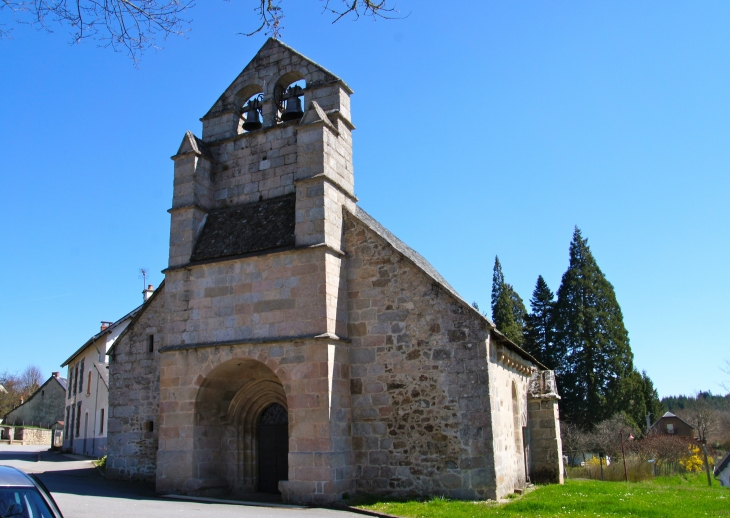 Eglise Saint-Rémy-de-Reims restaurée au XIXe siècle.