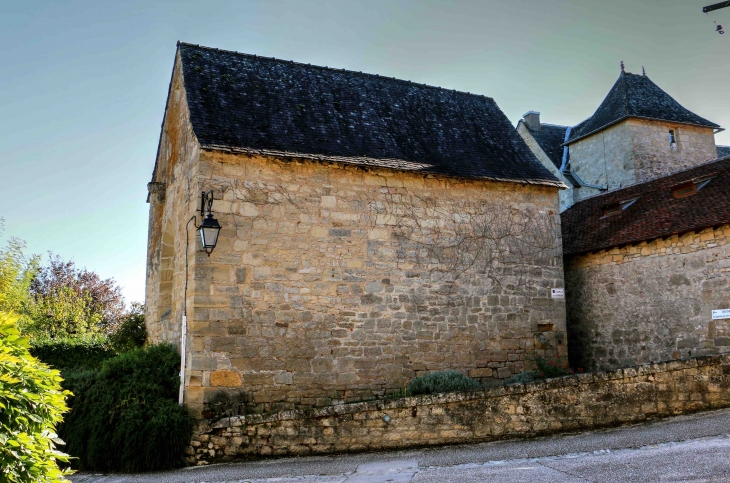 La chapelle - Saint-Robert