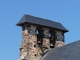 Le clocher de l'église saint-Saturnin. Une cloche de la fin du XVIe siècle.