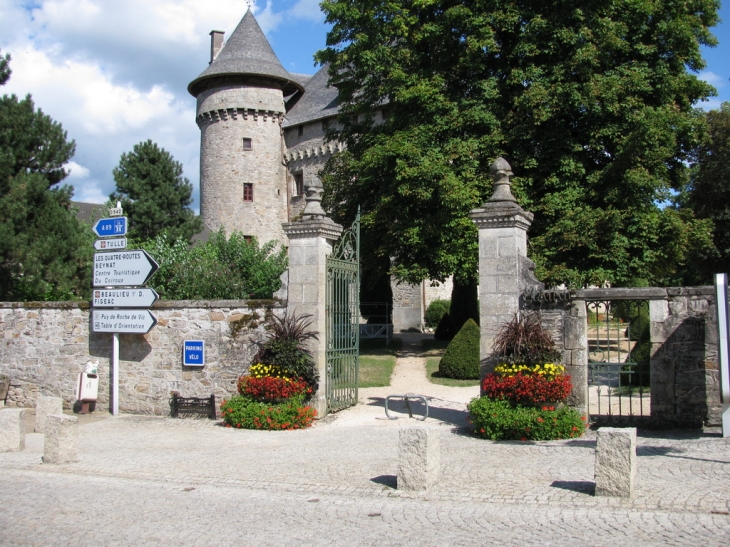 L'entrée du parc - Sainte-Fortunade