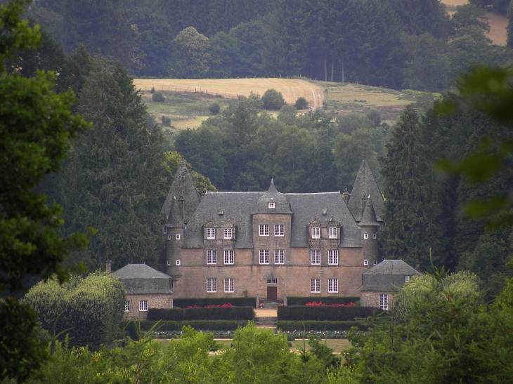 Le château Bity, appartenant à Jacques Chirac - Sarran