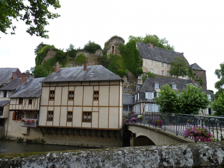 Ségur-le-Chateau - Ségur-le-Château