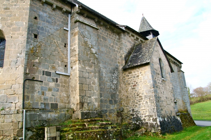 Façade côté nord. - Sérandon